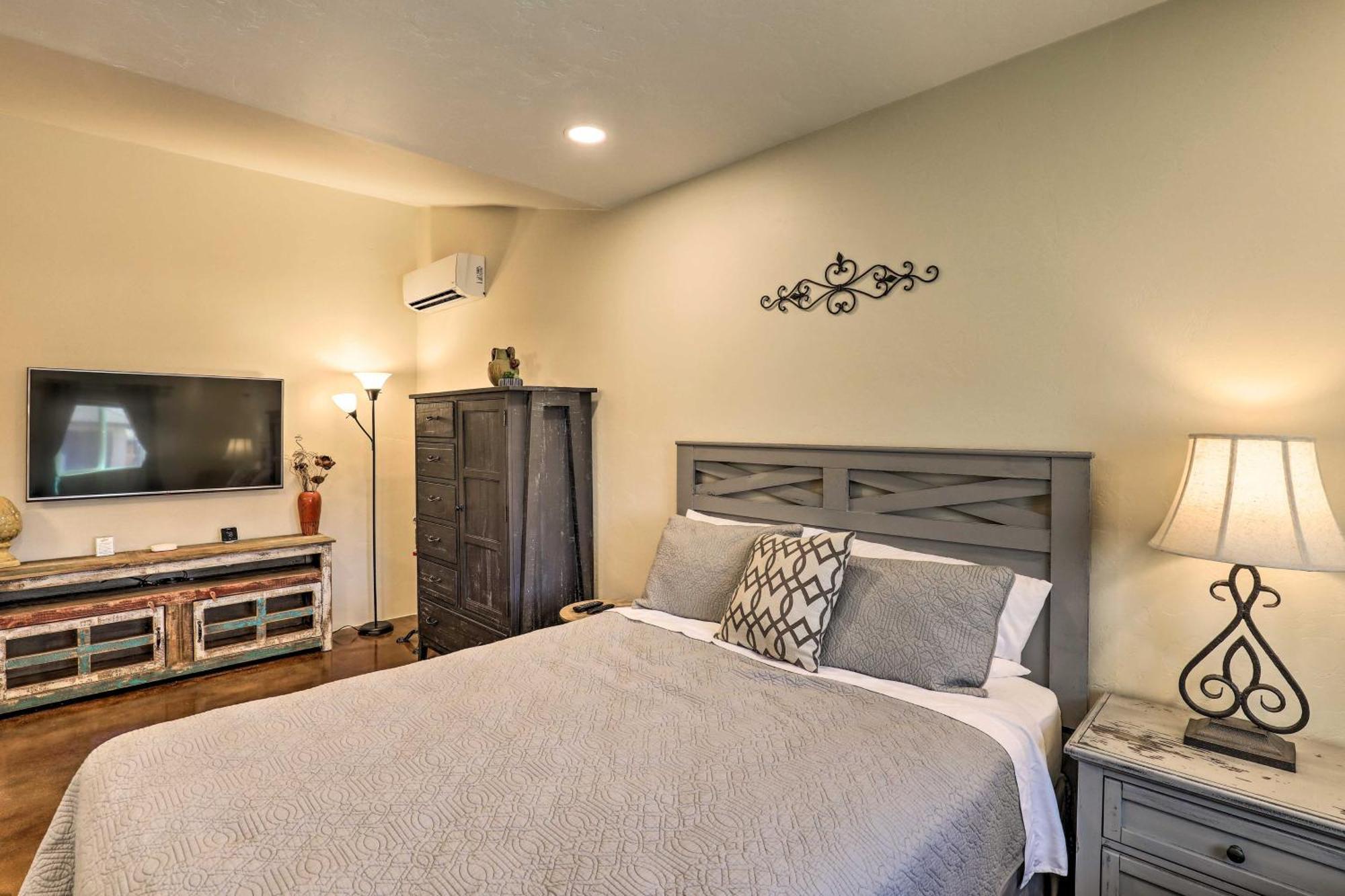East Tucson House With Private Backyard And Fire Pit Villa Bagian luar foto