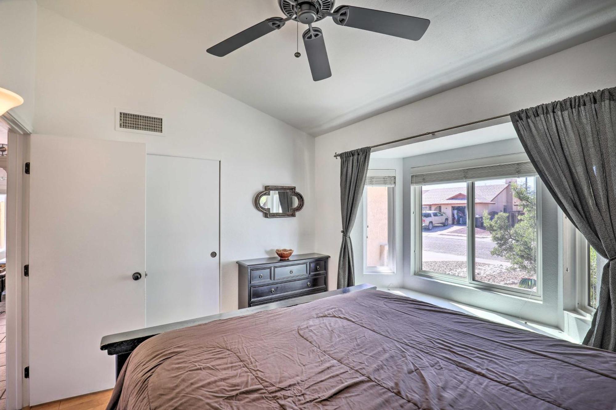 East Tucson House With Private Backyard And Fire Pit Villa Bagian luar foto