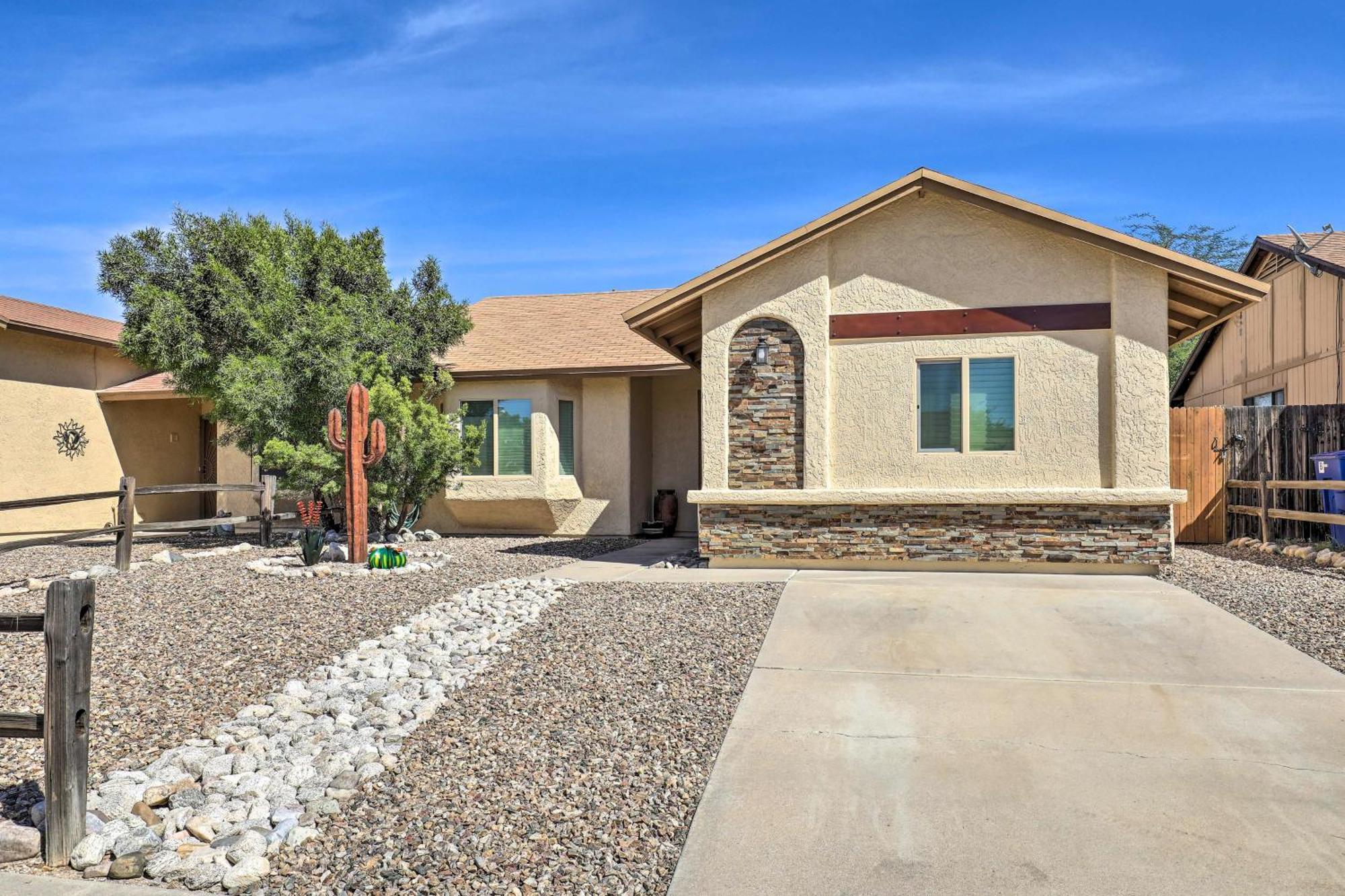 East Tucson House With Private Backyard And Fire Pit Villa Bagian luar foto