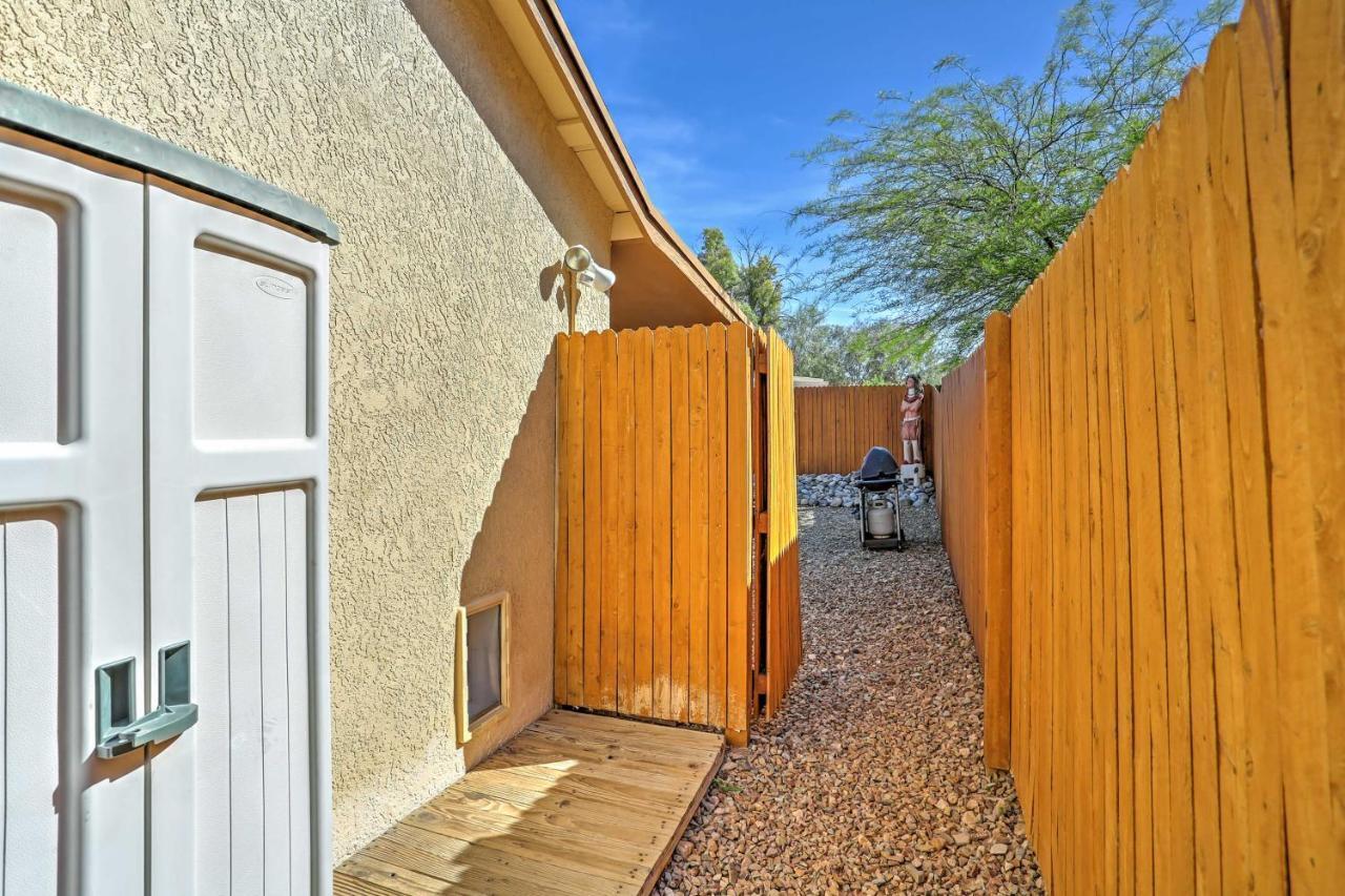 East Tucson House With Private Backyard And Fire Pit Villa Bagian luar foto